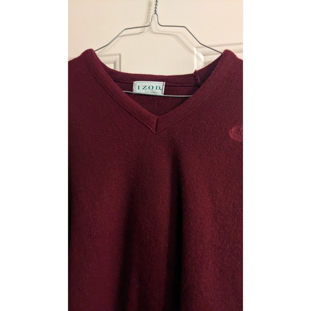 IZOD Men's V-Neck Sweater Red Medium Long Sleeve Wool Acrylic Nylon Blend - Picture 3 of 10